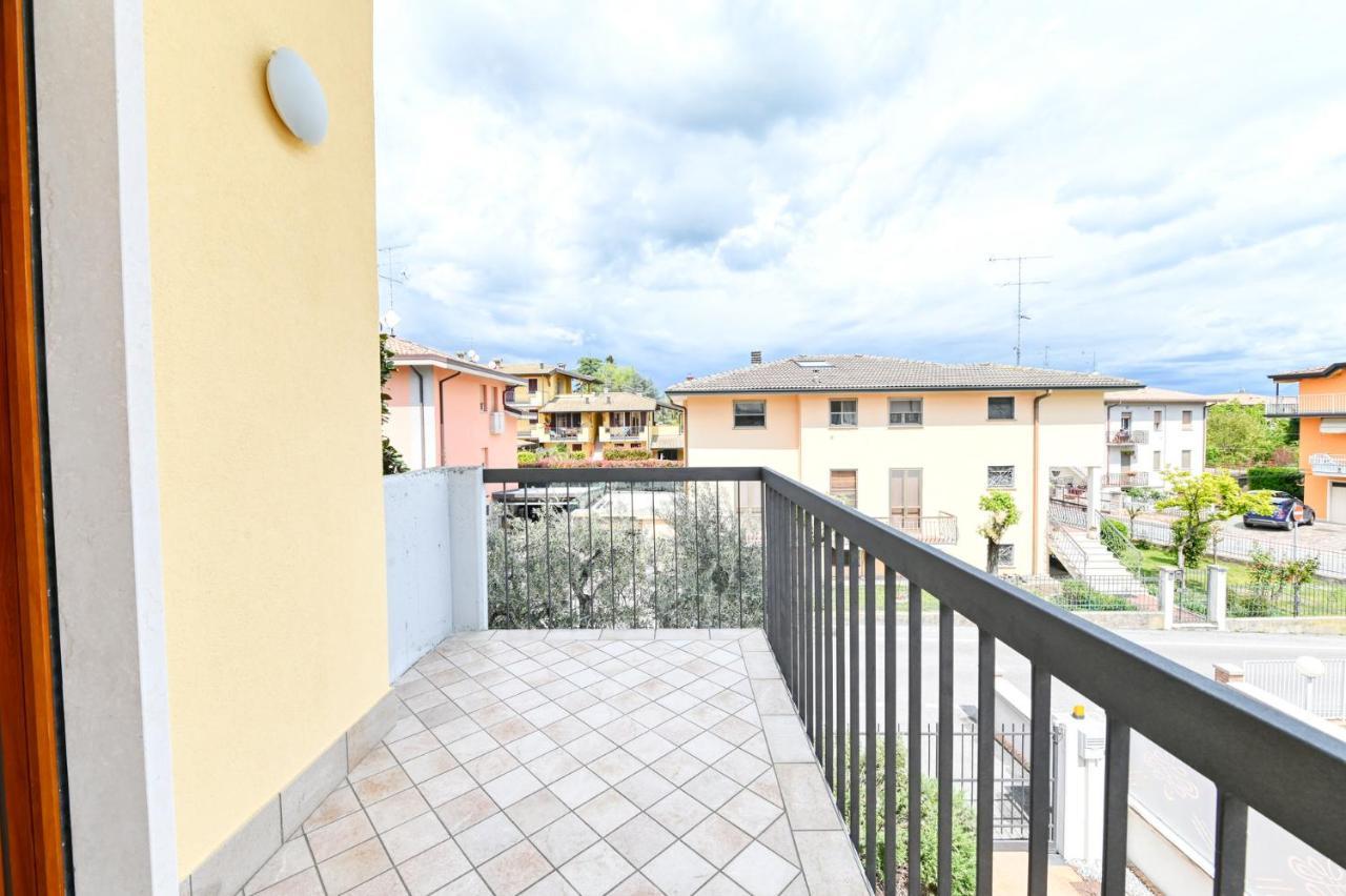 Pearl House - Sirmione Holiday - Jacuzzi Privata Exteriör bild